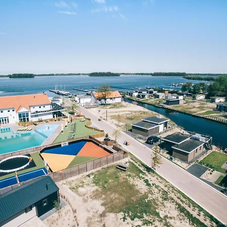 בית נופש Holiday Europarcs Veluwemeer-9 *